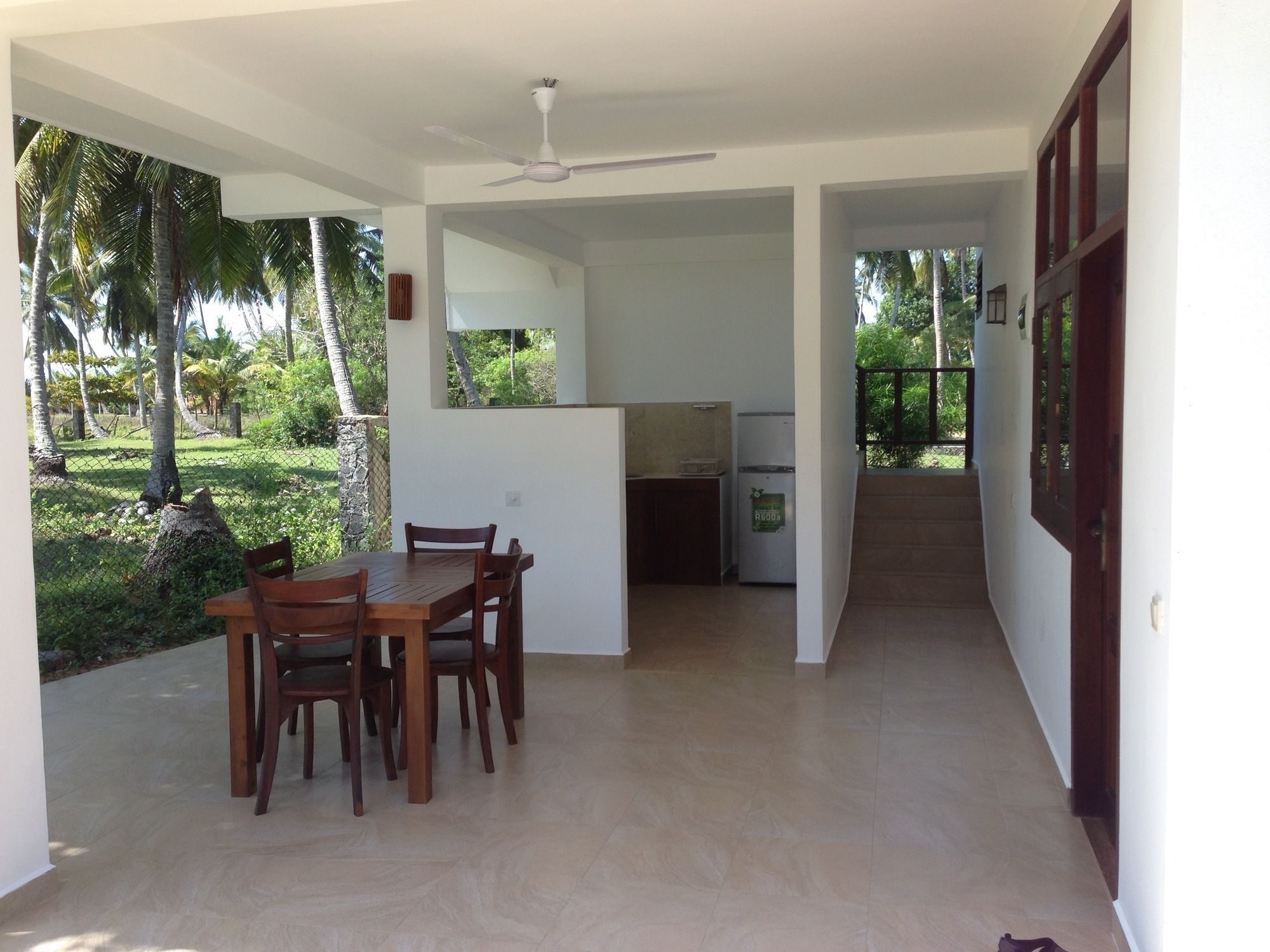 Parrot 4* Tangalle
